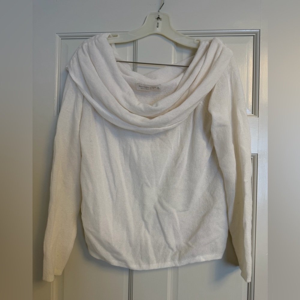 Abercrombie & Fitch Ivory Cowl Neck Sweater
